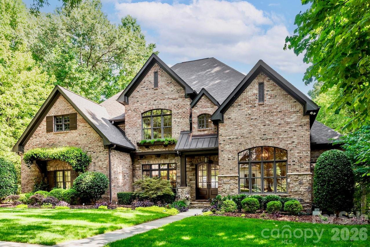 8610 Highgrove St., Charlotte, NC 28277