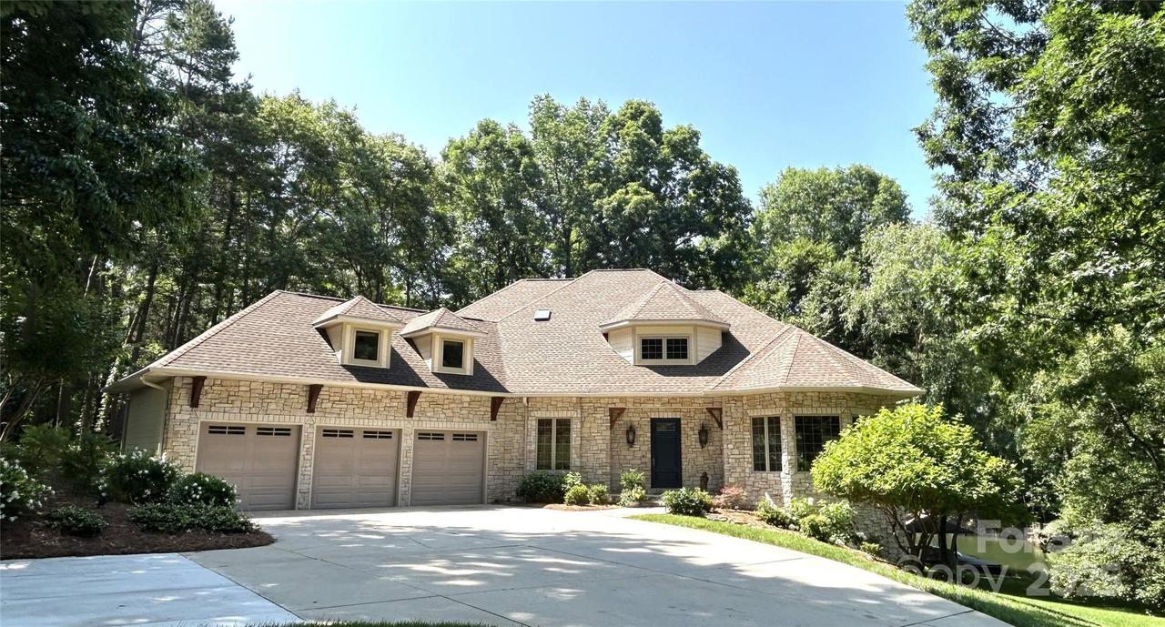 301 Agnew Rd., Mooresville, NC 28117