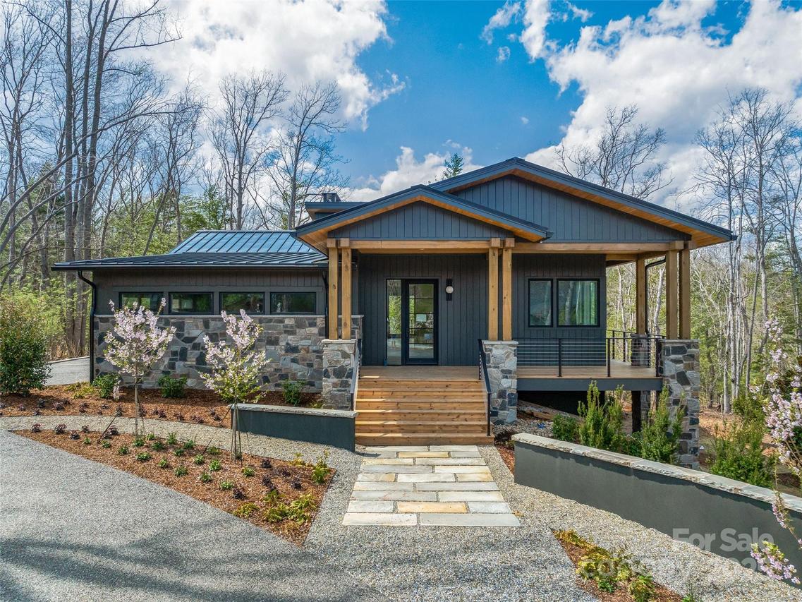 140 Upperfell Ct. #708, Asheville, NC 28803