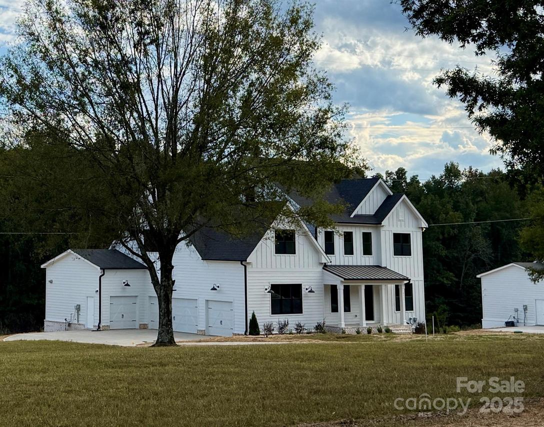 8825 Wingard Rd., Waxhaw, NC 28173