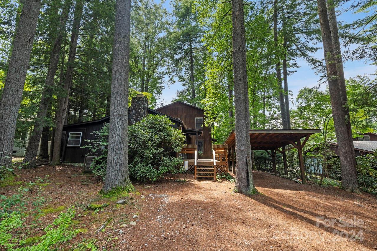 60 Kinross Dr., Flat Rock, NC 28731