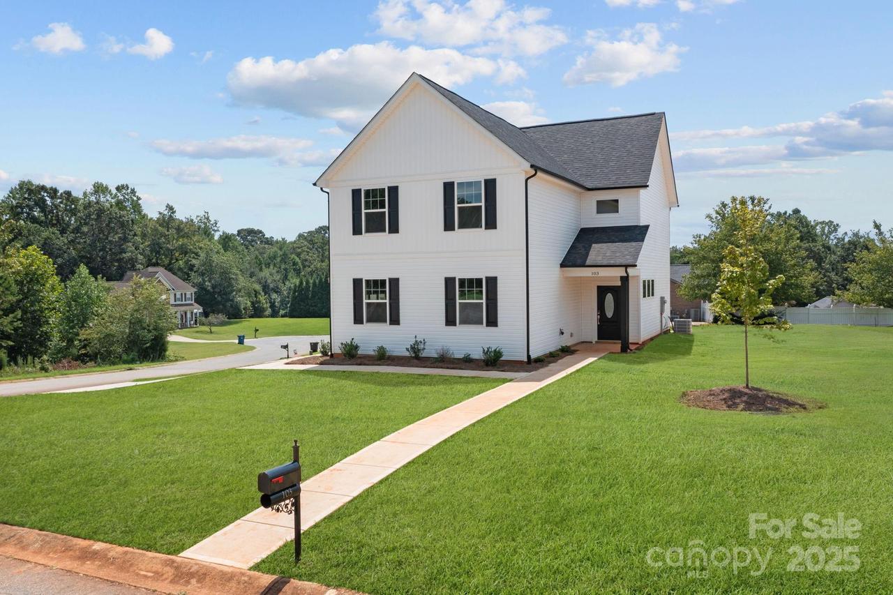 103 Dublin Ct., Statesville, NC 28677