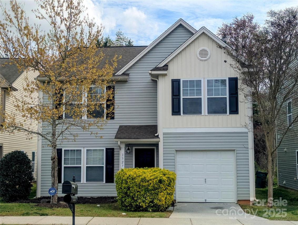 1327 Phil Oneil Dr., Charlotte, NC 28215