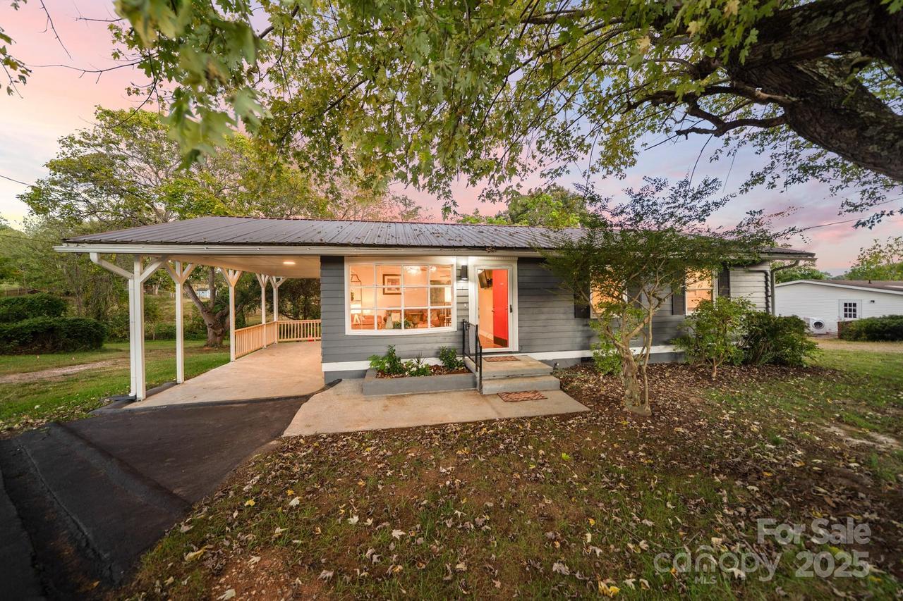 482 Gorman Bridge Rd., Asheville, NC 28806