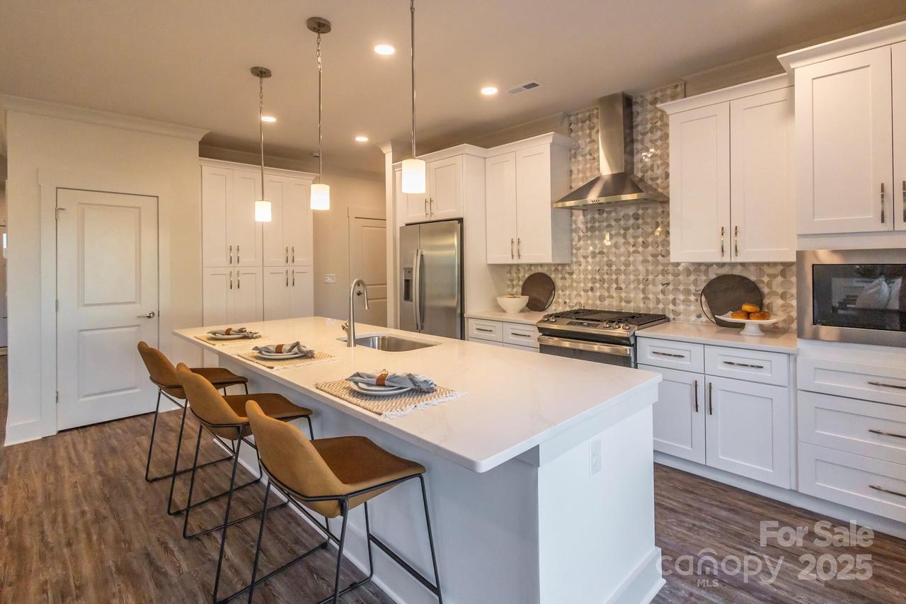 621 Seldon Dr., Charlotte, NC 28216