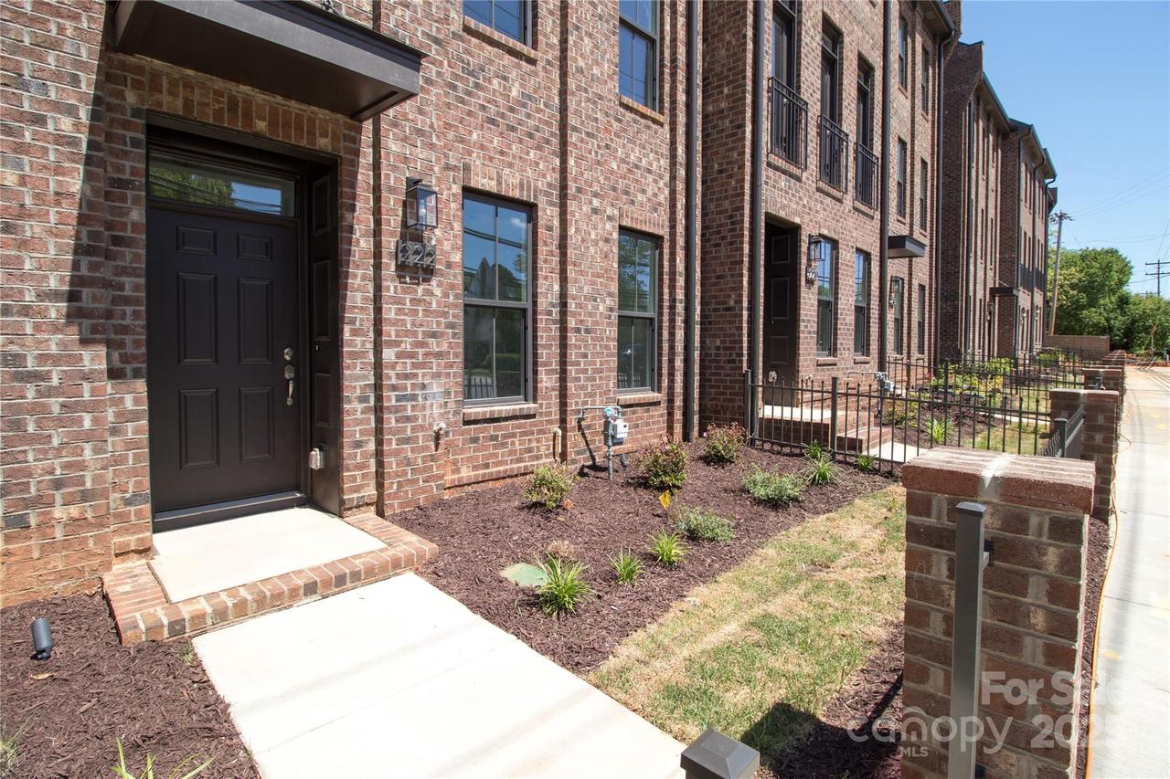 222 Gilead Rd., Huntersville, NC 28078