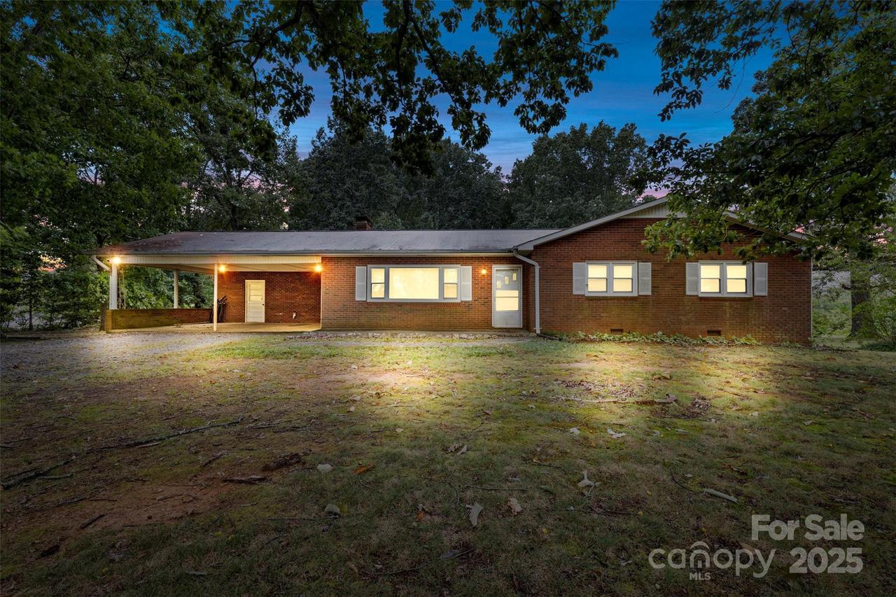 155 Mcallister Rd., Statesville, NC 28625