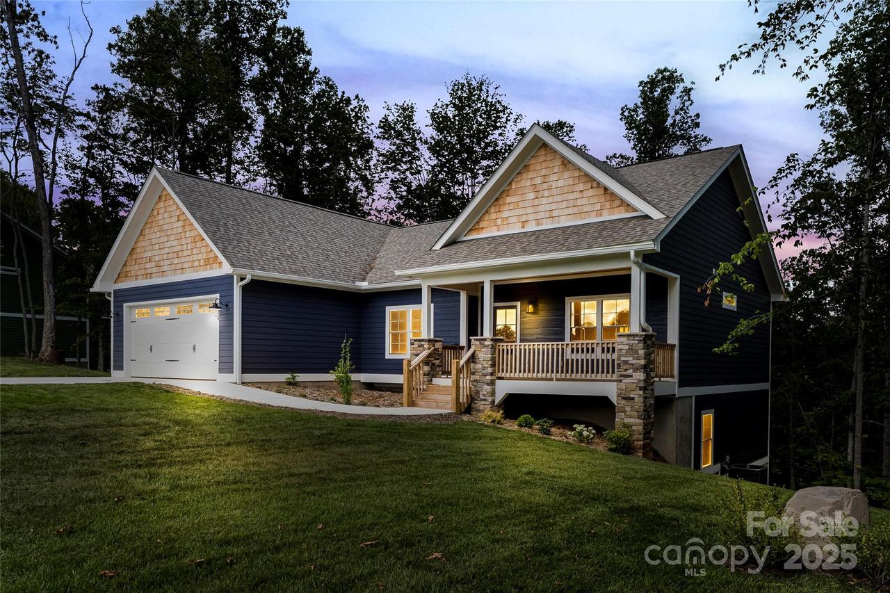 224 Country Dr., Mars Hill, NC 28754