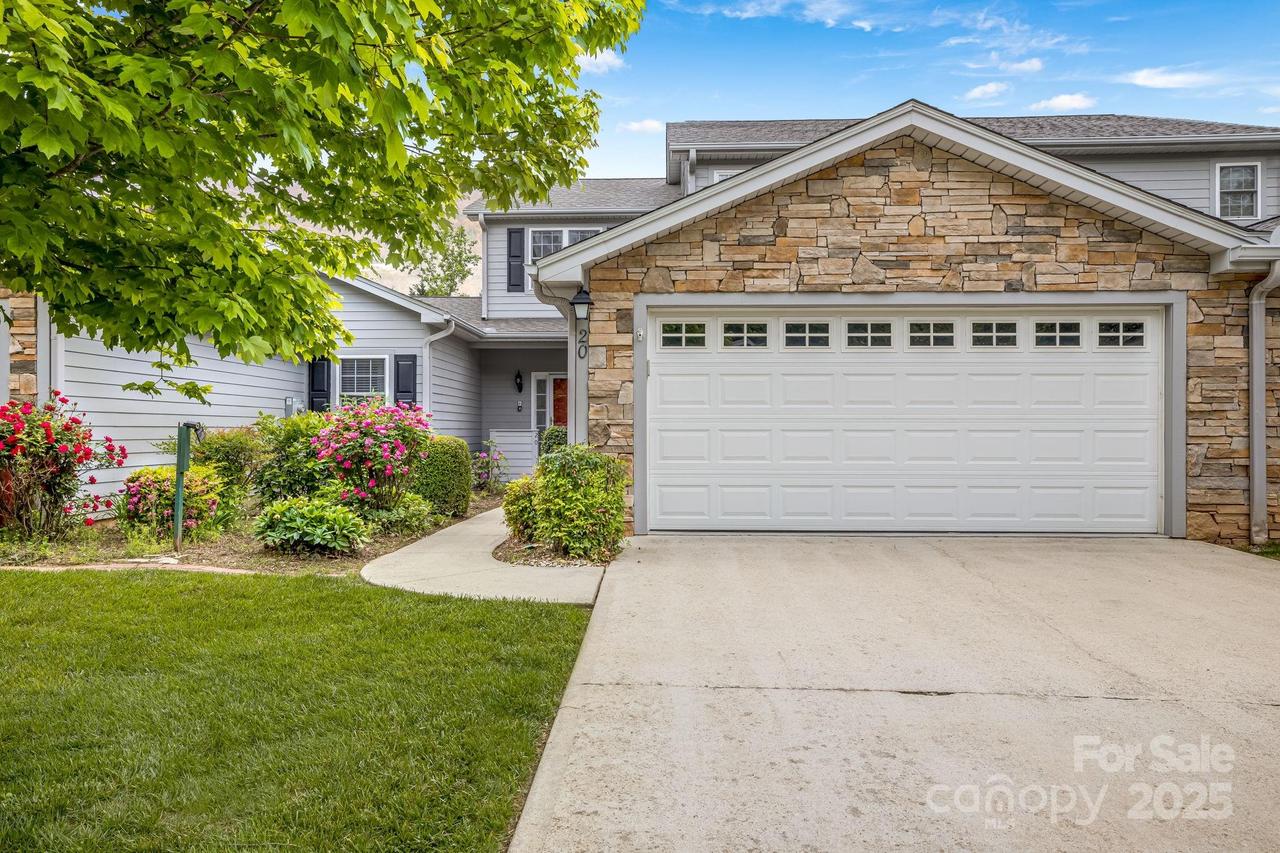 20 Holiday Dr., Arden, NC 28704