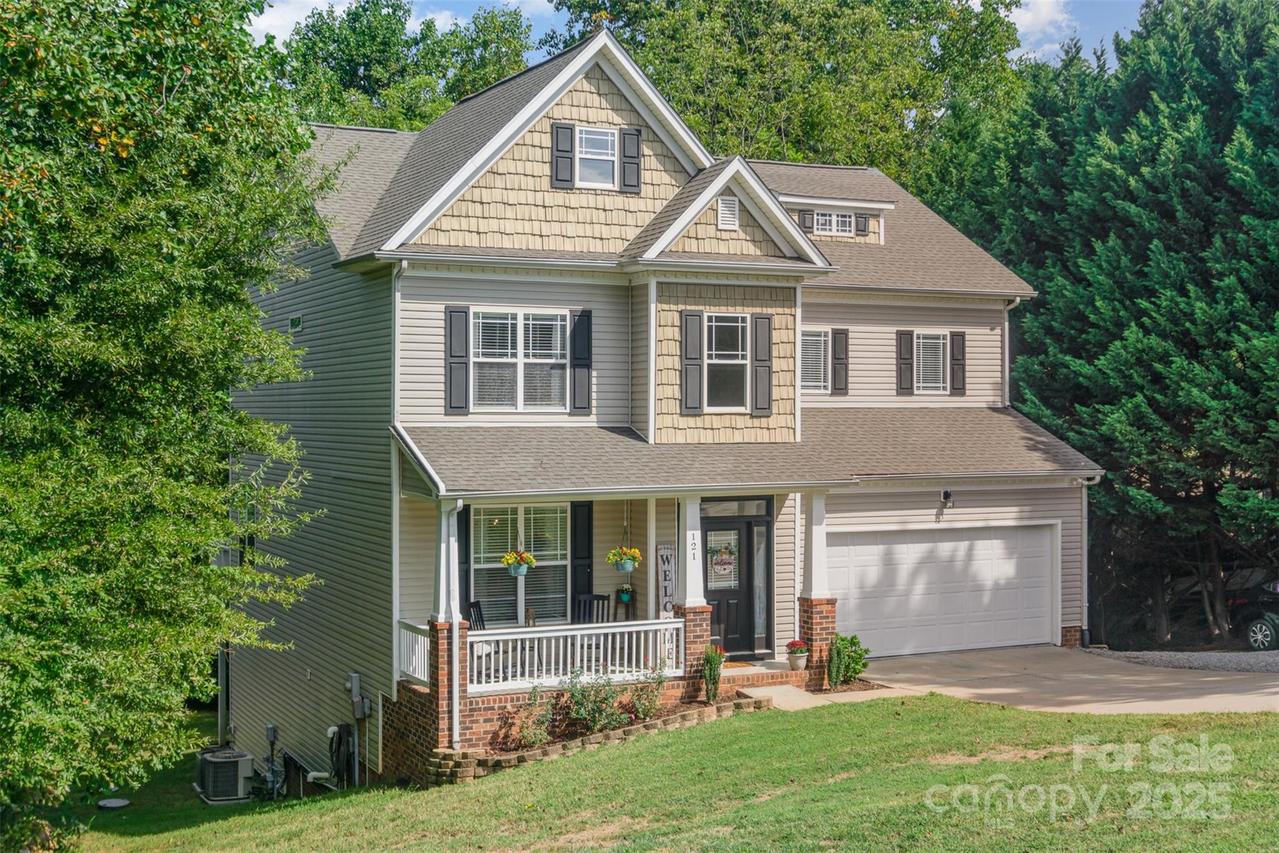 121 Canvasback Rd., Mooresville, NC 28117