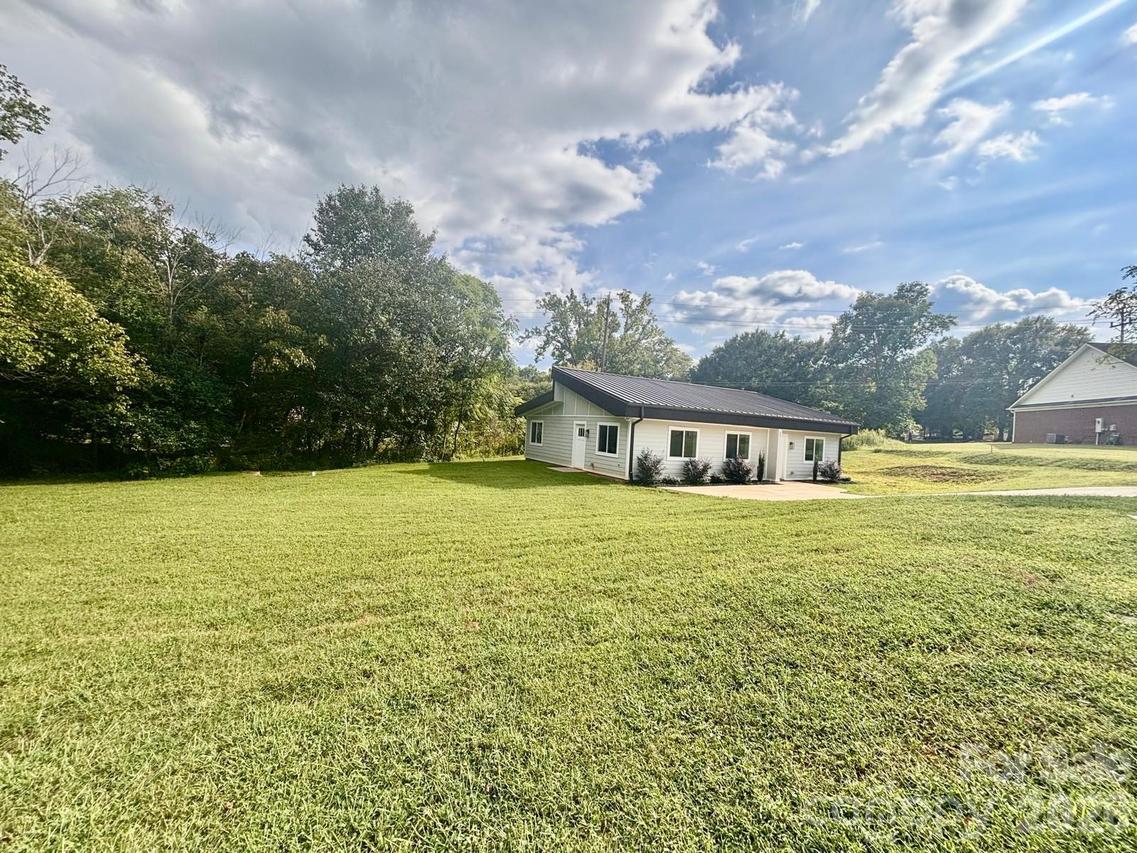 901 Linney Ln., Shelby, NC 28152