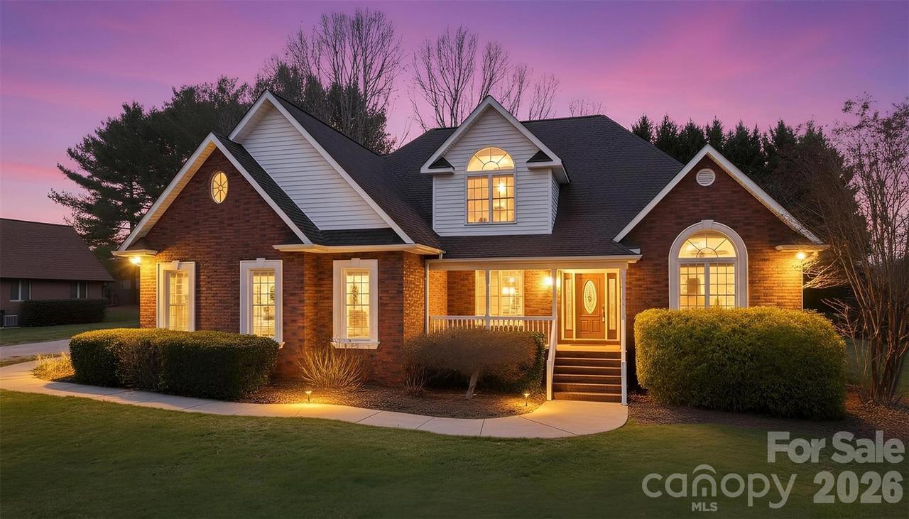 2488 Birdie Ln., Conover, NC 28613