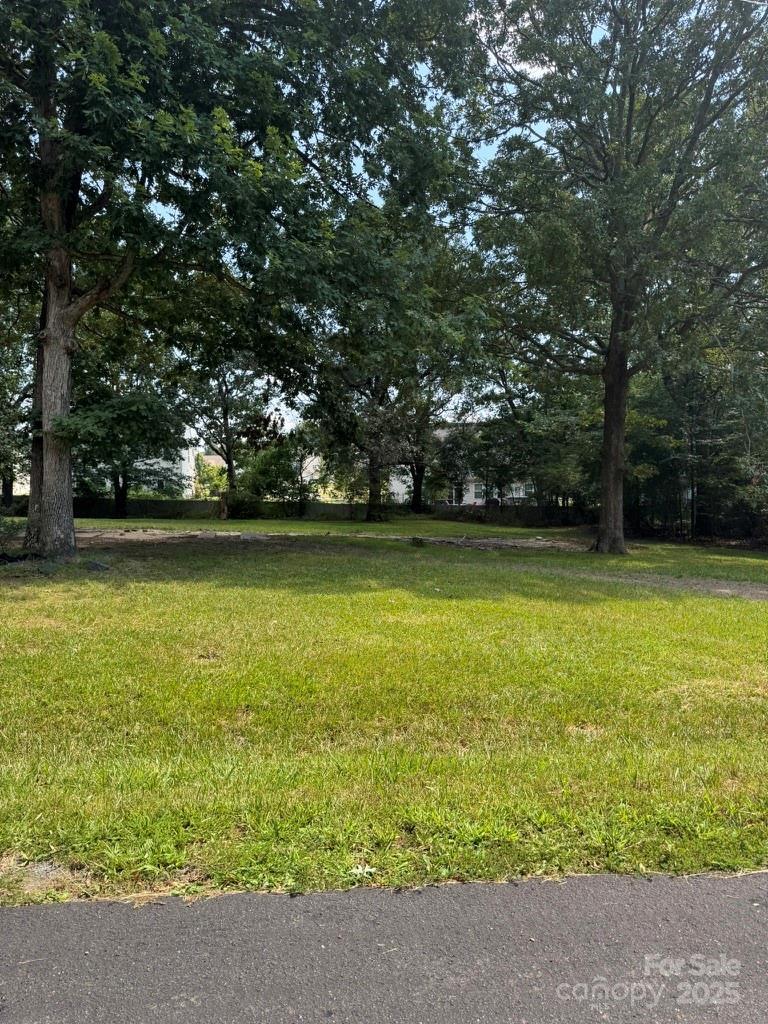 4216 Scarlet St., Matthews, NC 28104