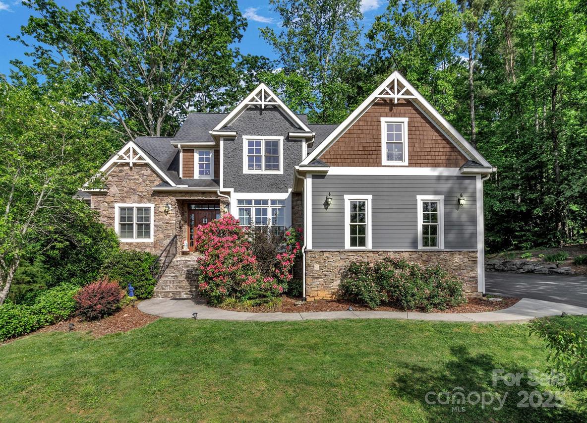 19 Angler Tr., Asheville, NC 28803