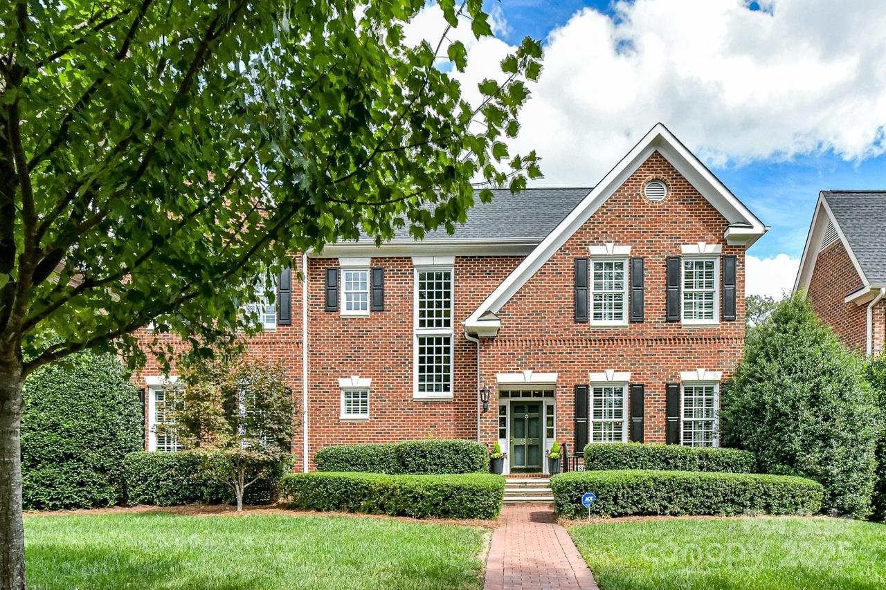 4813 Cambridge Crescent Dr., Charlotte, NC 28226