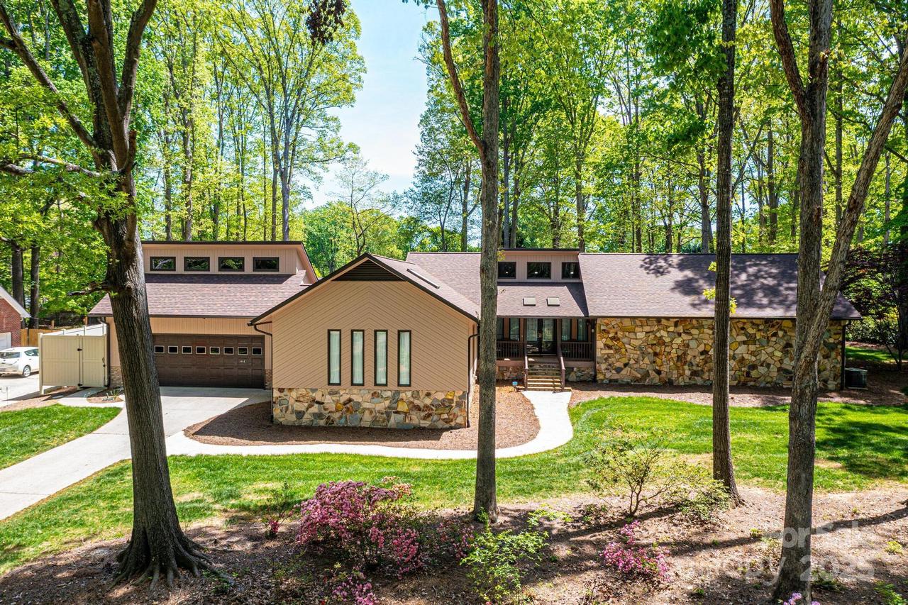 315 Camelot Dr., Salisbury, NC 28144