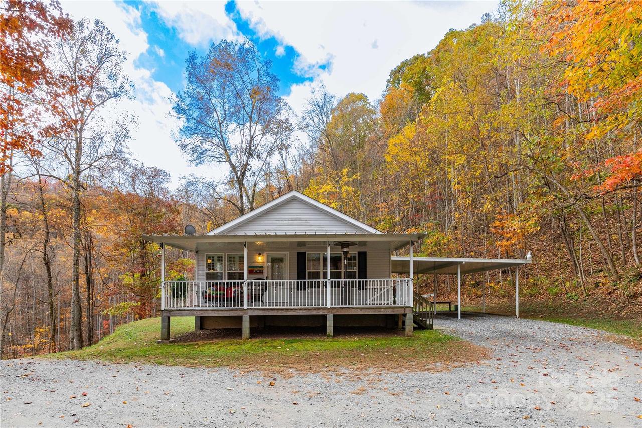 418 Milk Sick Cove, Cullowhee, NC 28723