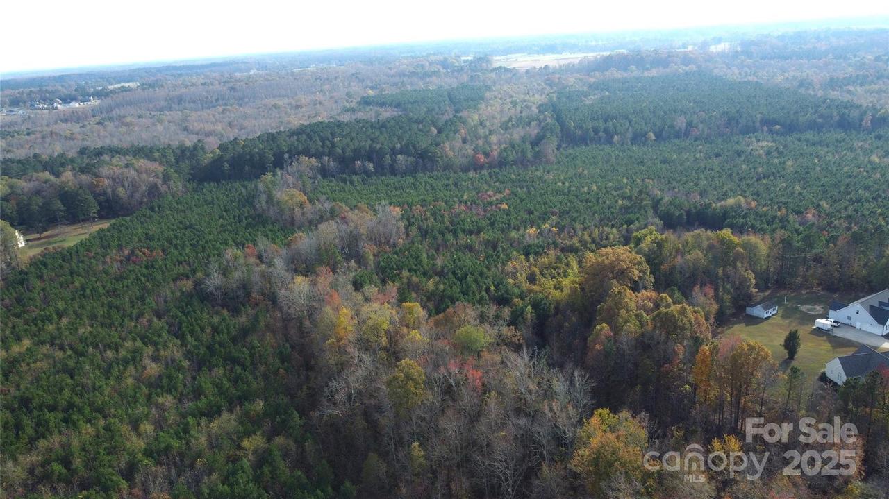 2351 Reges Store Rd., Nashville, NC 27856