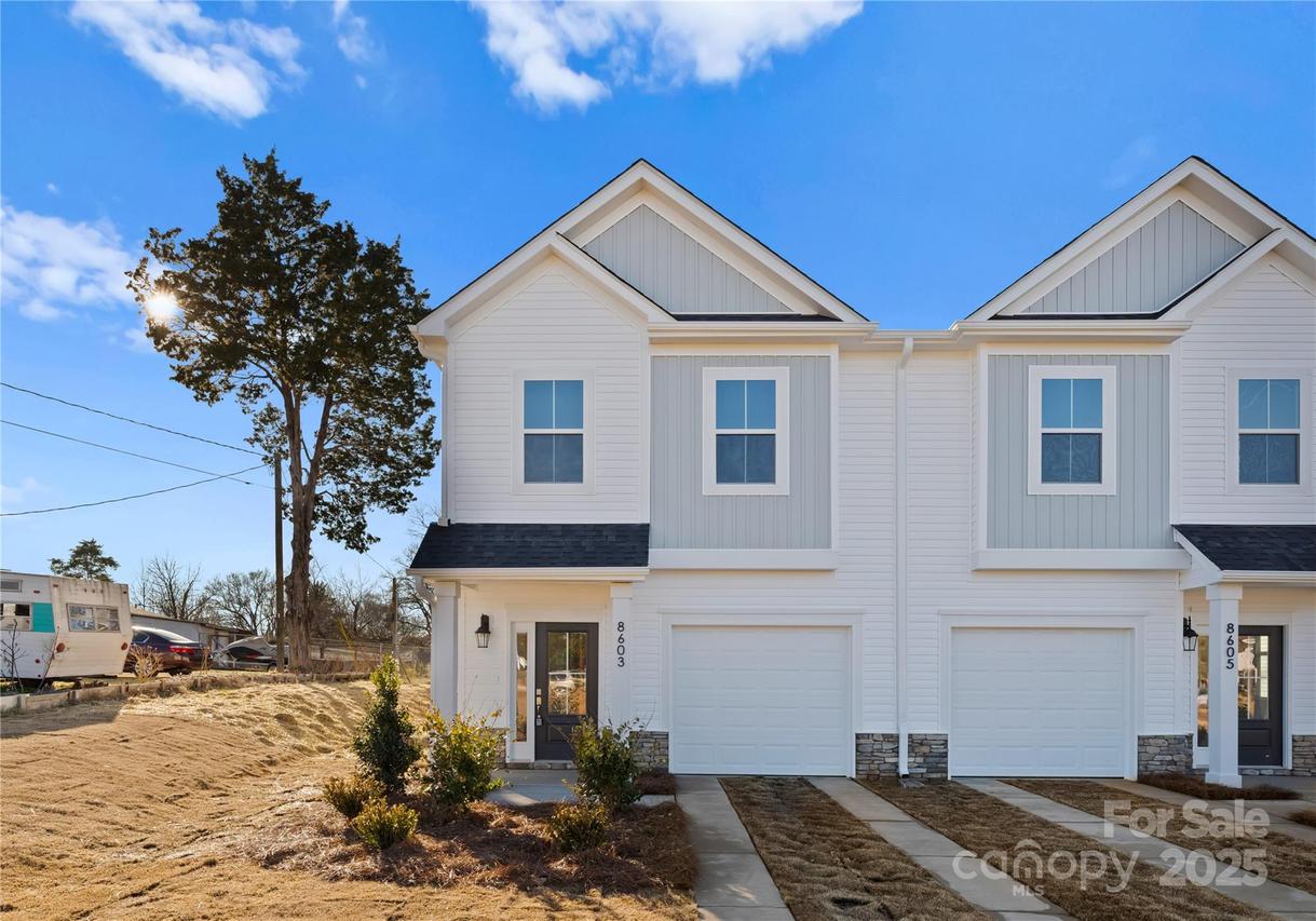 8603 Mcclure Cir., Charlotte, NC 28216