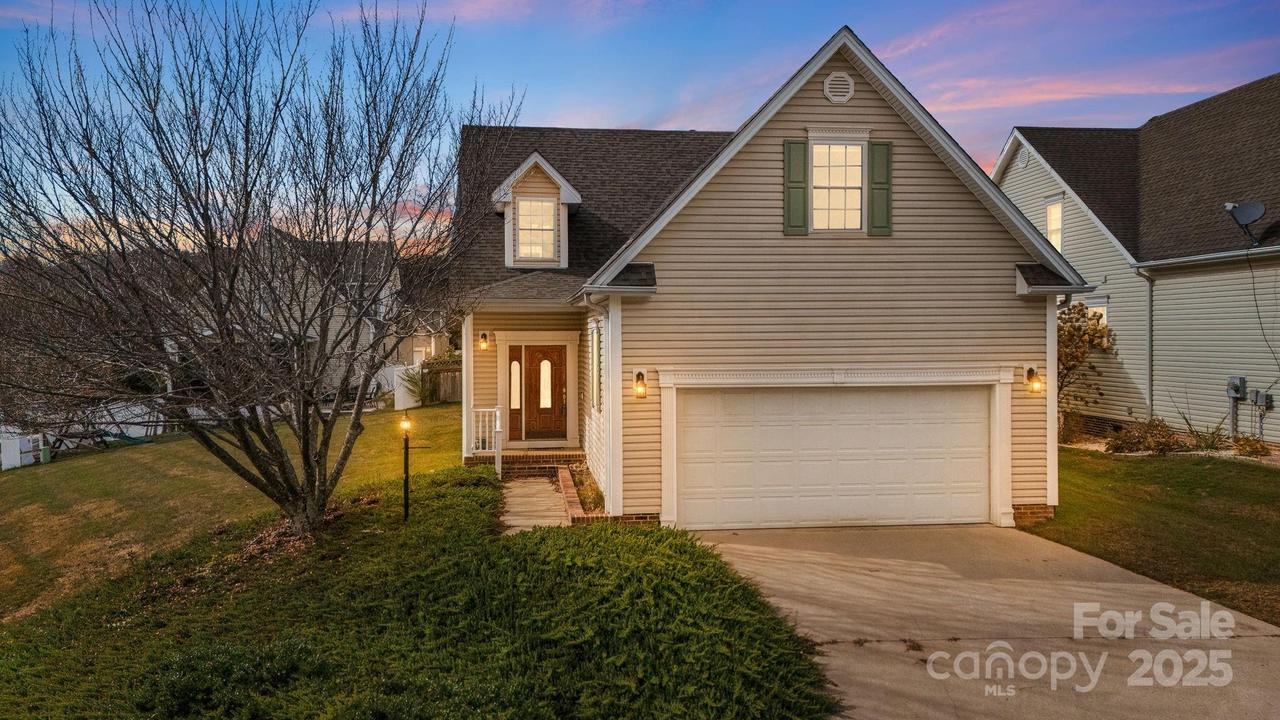 8 Sweet Gum Dr., Asheville, NC 28805