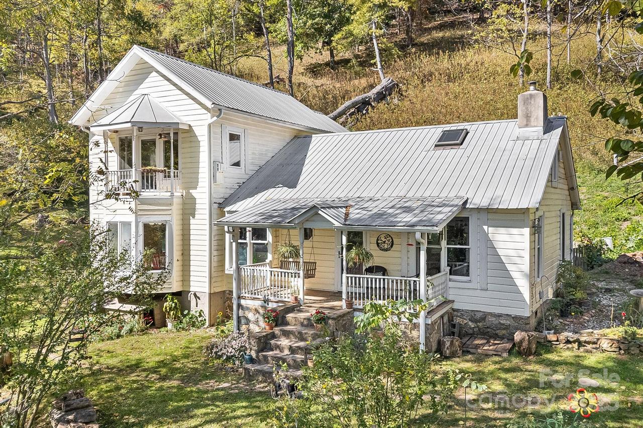 3942 Anderson Branch Rd., Marshall, NC 28753