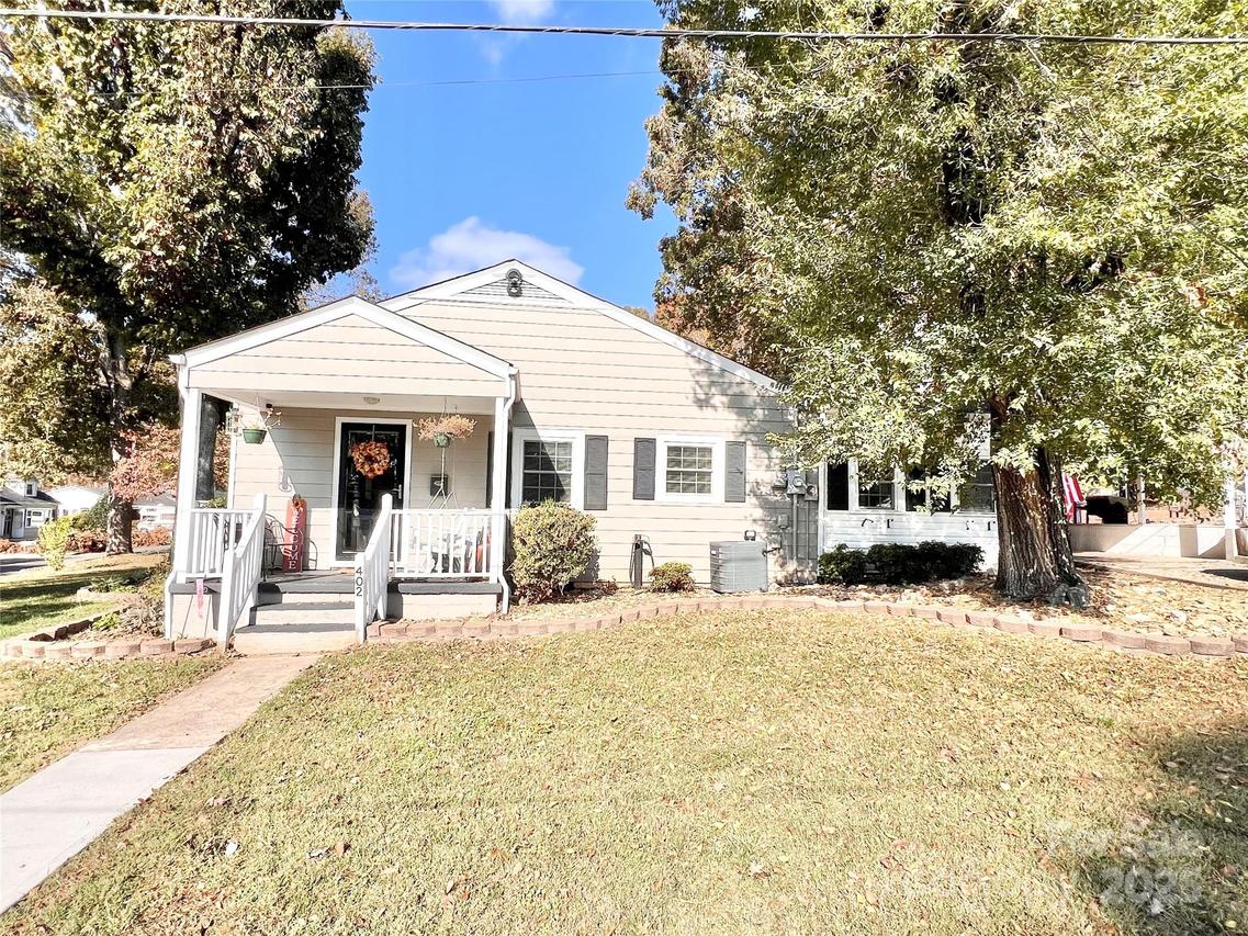 402 Sharon Ave., Lenoir, NC 28645