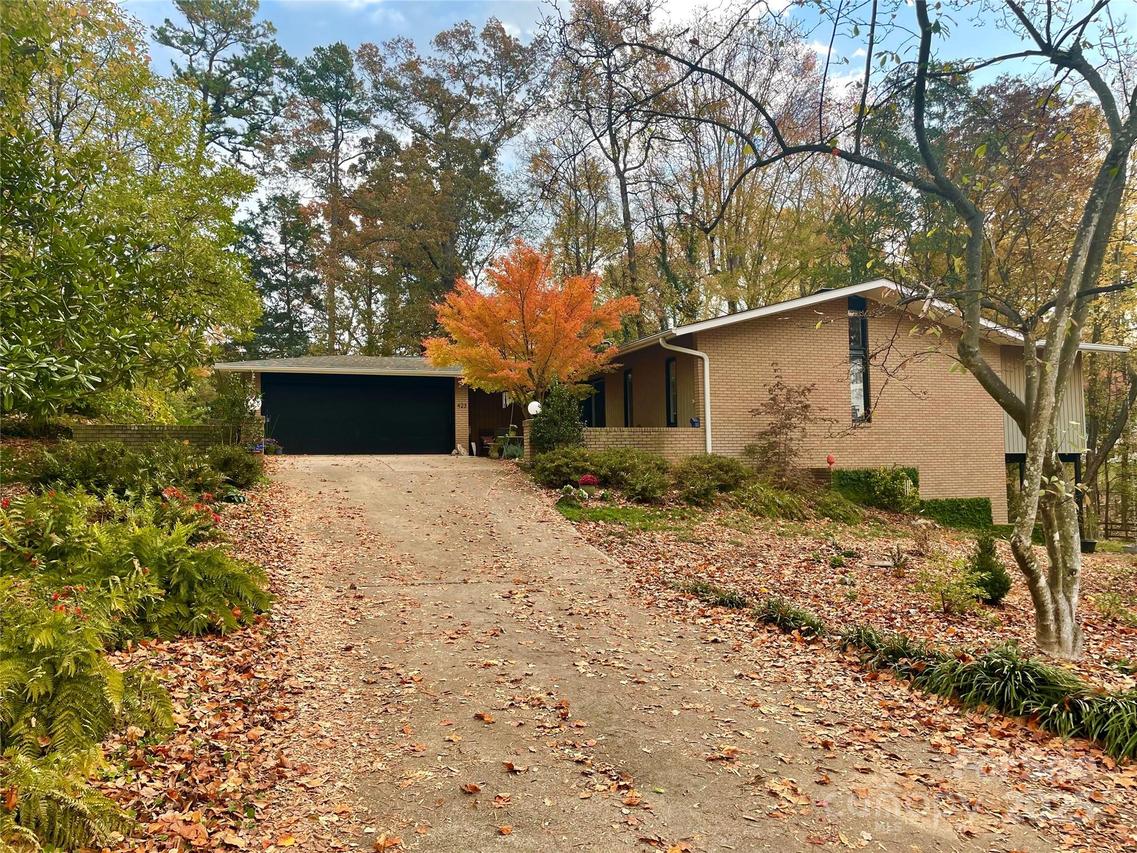 423 Whitestone Rd., Charlotte, NC 28270