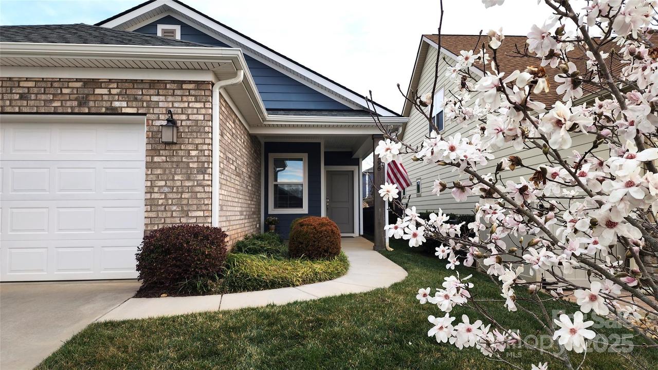 6296 Raven Rock Dr. #725, Denver, NC 28037