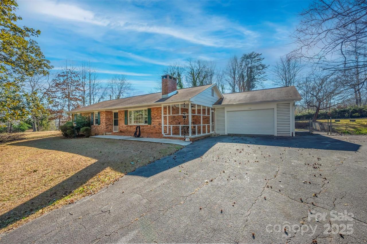 126 Denton St. #3, Columbus, NC 28722