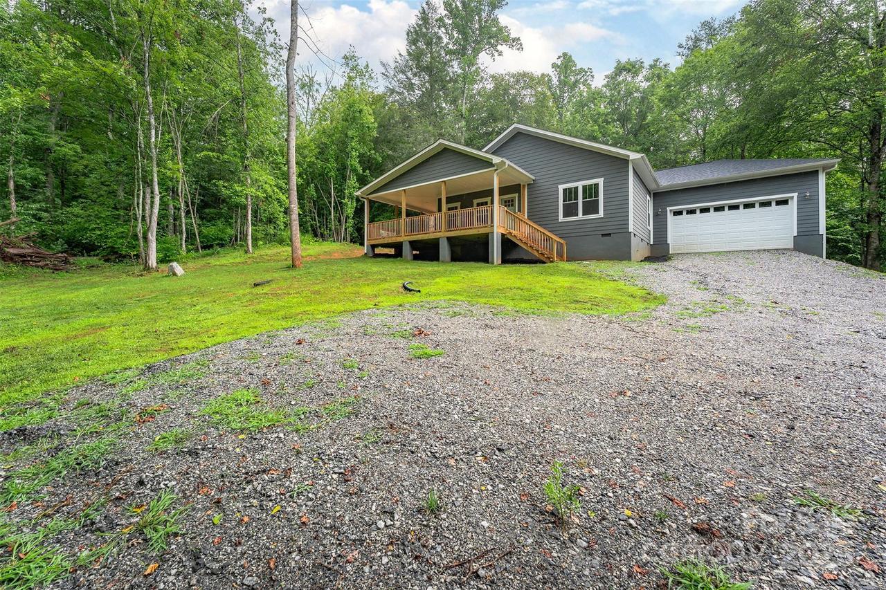1585 South Main St., Mars Hill, NC 28754