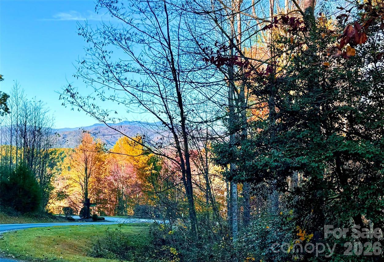 6.09 acres, Lot 136/137 Johns Ridge Pkwy. #136/137, Lenoir, NC 28645