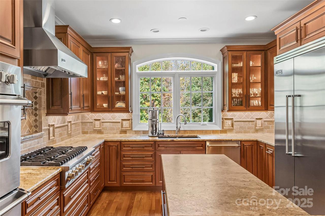 119 42nd Avenue Dr., Hickory, NC 28601