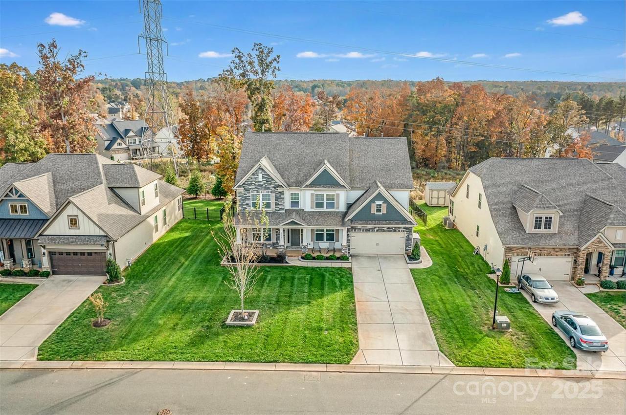 10978 Sparkle Creek Dr., Midland, NC 28107