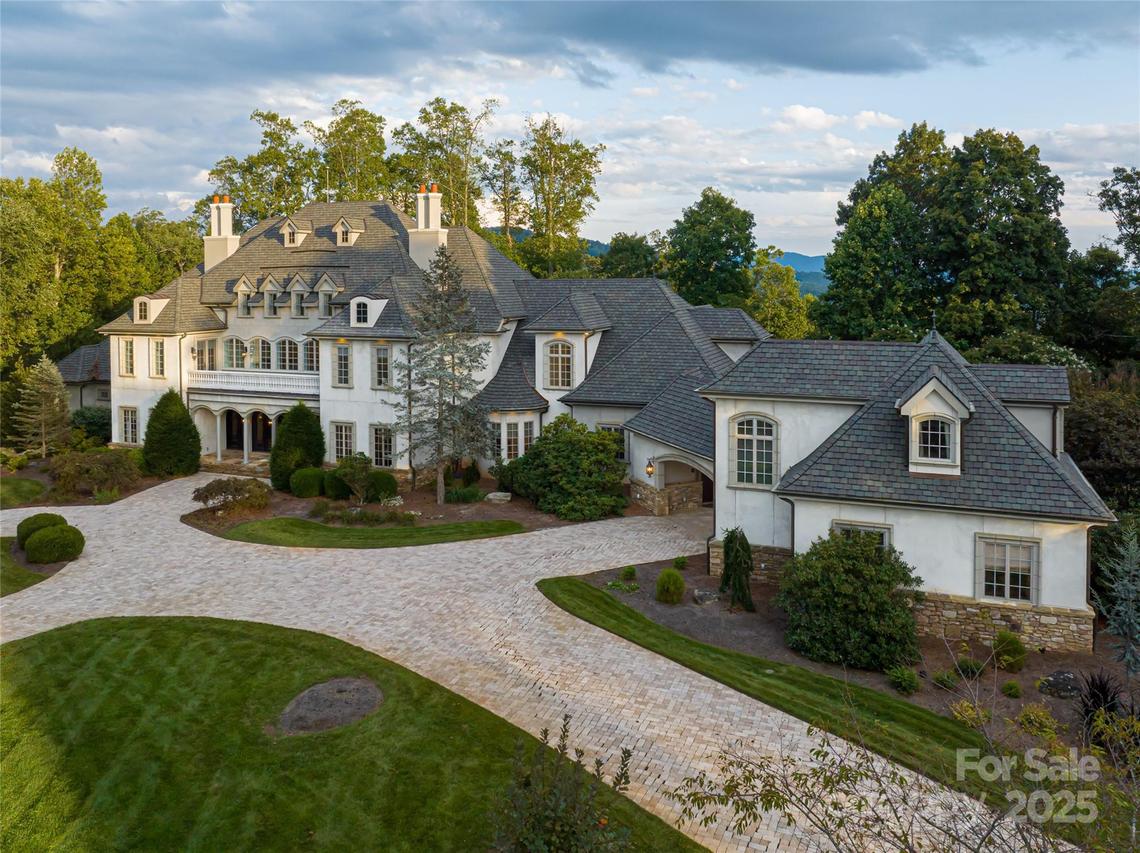 316 S Braeside Ct., Asheville, NC 28803