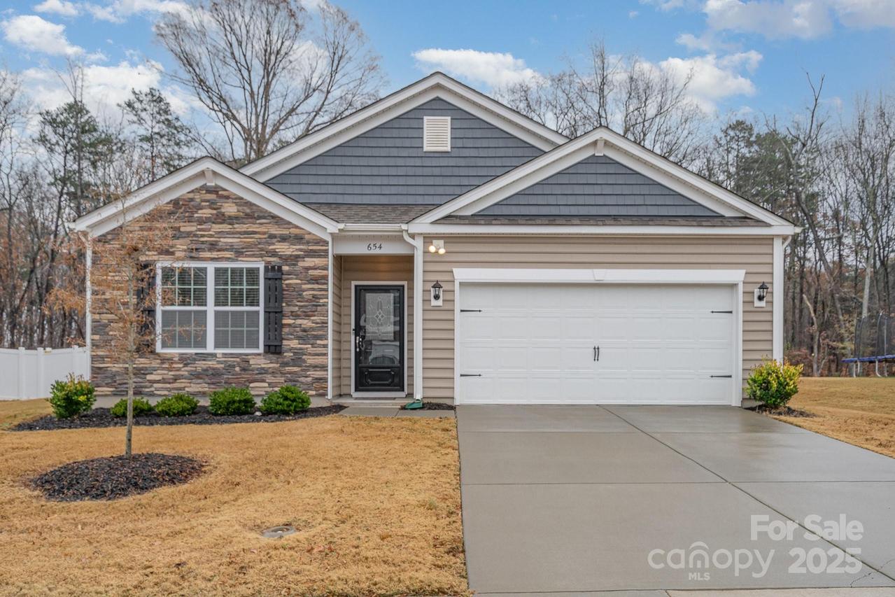 654 Saddlebred Ln., Locust, NC 28097