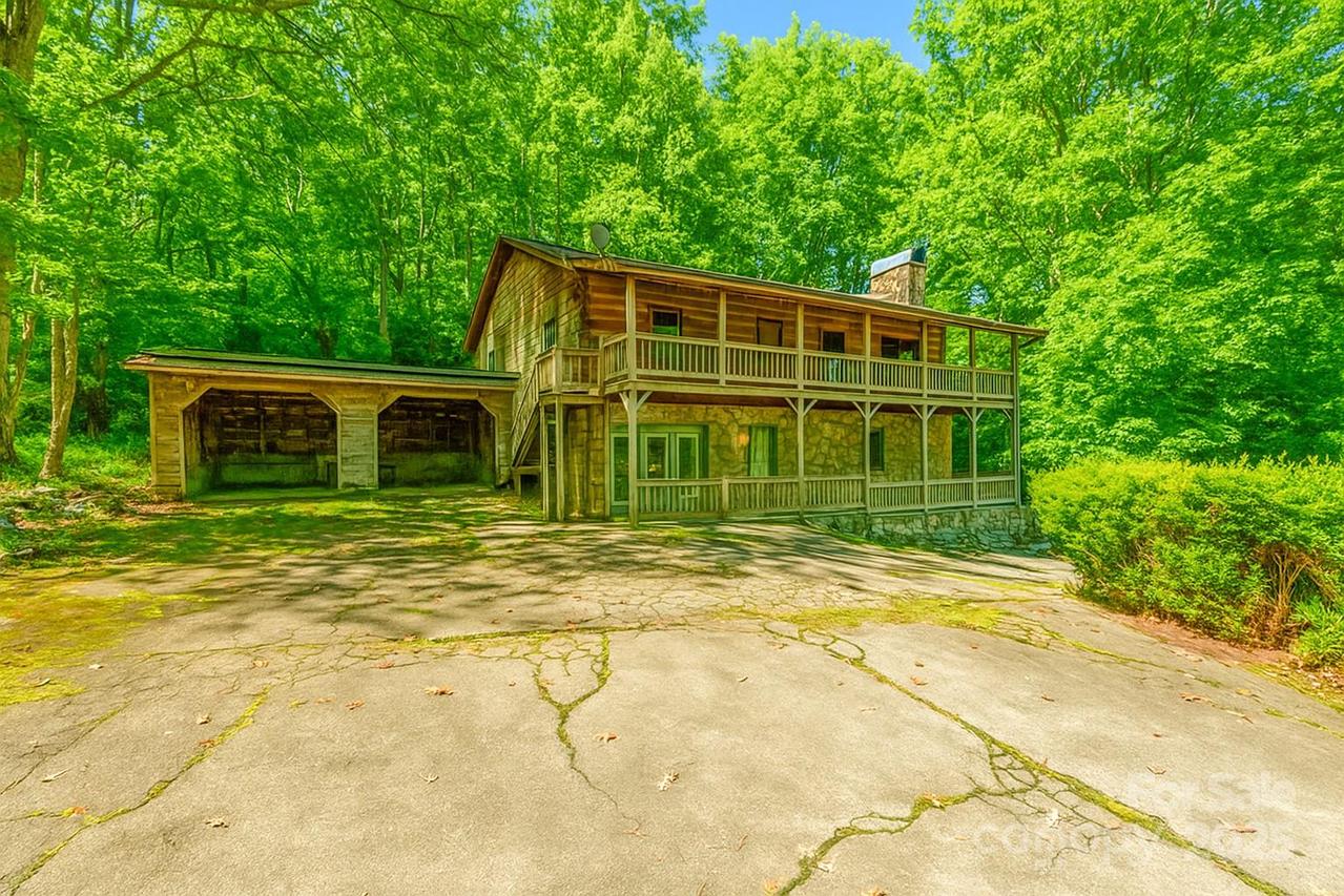 71 Blue Grass Cir., Rosman, NC 28772