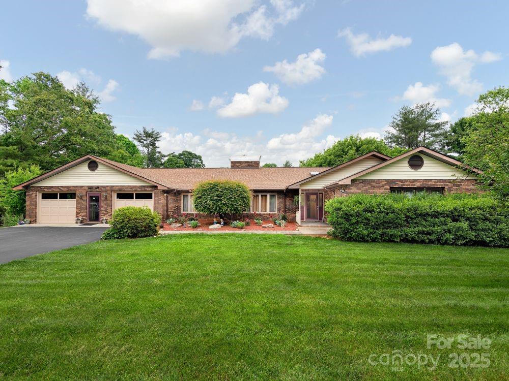 218 Brown Rd., Hendersonville, NC 28791