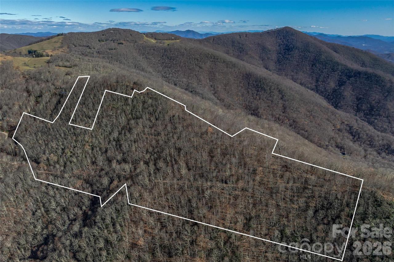 999 Braves Knob Rd., Maggie Valley, NC 28751