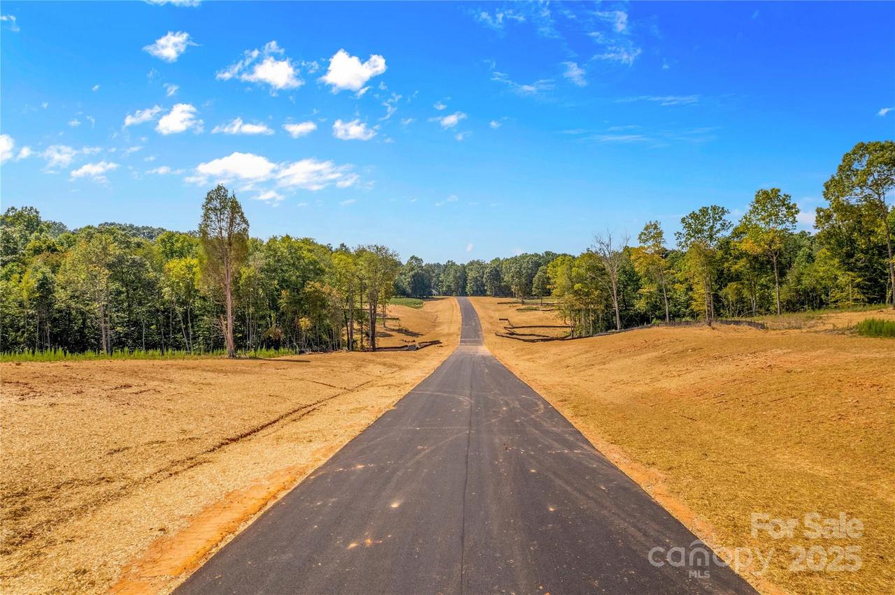 000 Boomer Ct. #2, Statesville, NC 28677