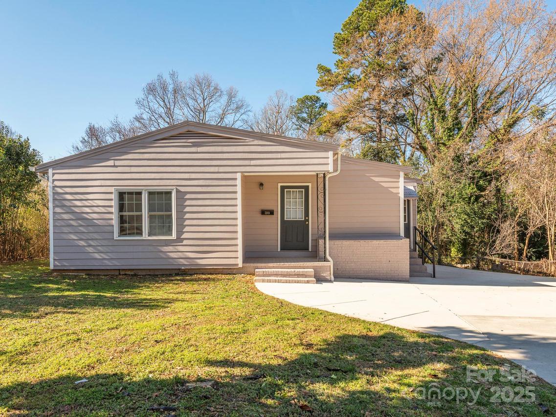 1209 Moretz Ave., Charlotte, NC 28206