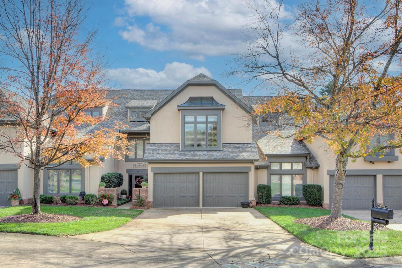 5635 Ballinard Ln., Charlotte, NC 28277