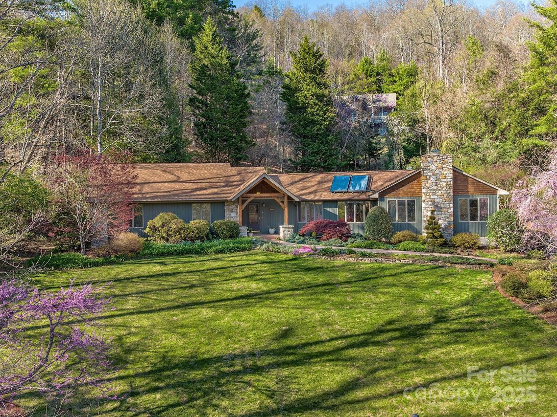 308 E Sondley Dr., Asheville, NC 28805