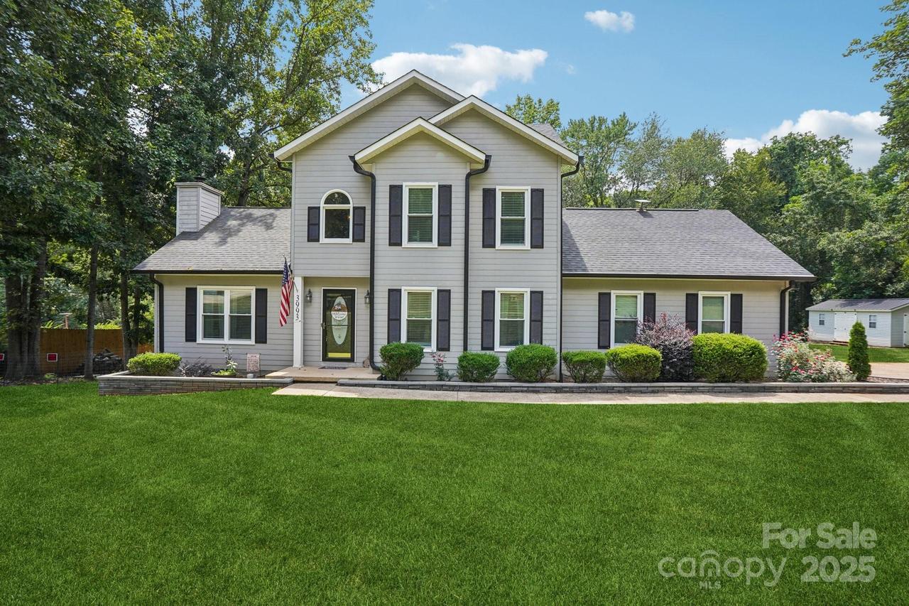 3993 Seaver Ct., Hickory, NC 28602