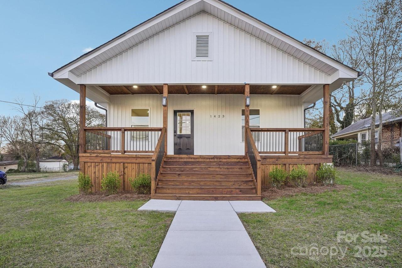 1423 Roseland Dr., Lincolnton, NC 28092