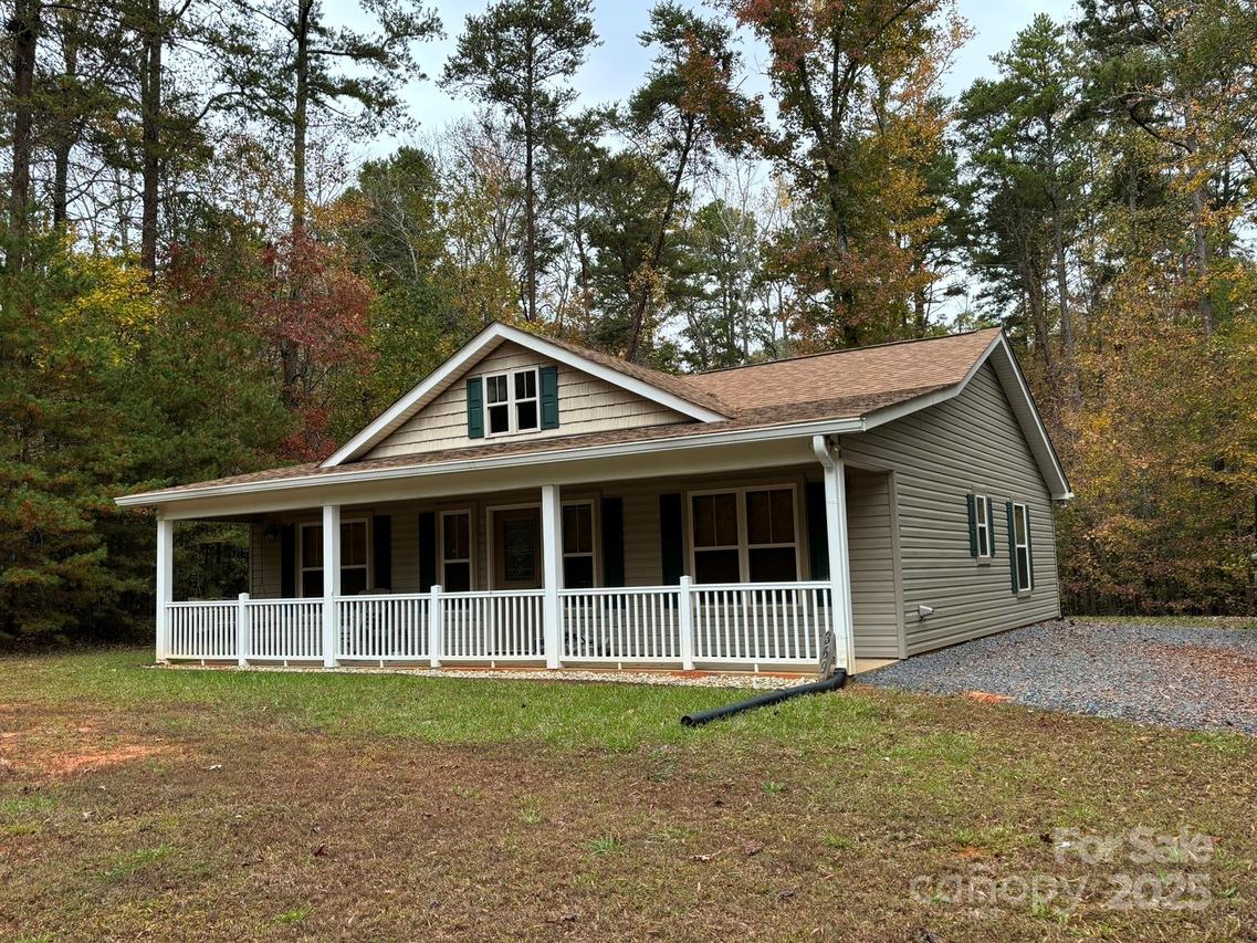 369 Pinecrest Cir., Troy, NC 27371