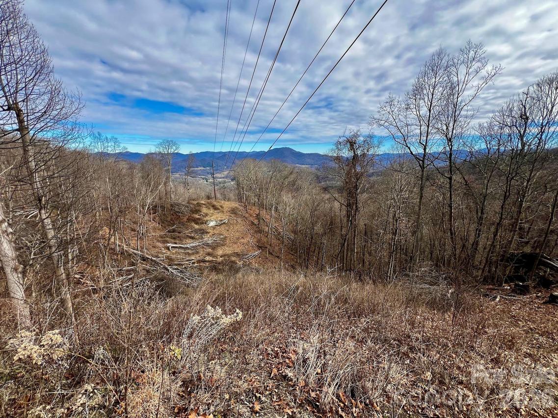 4 and 4b Salisbury Cove, Waynesville, NC 28785