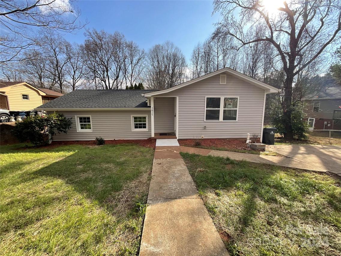 1617 Bridge St., Lexington, NC 27292