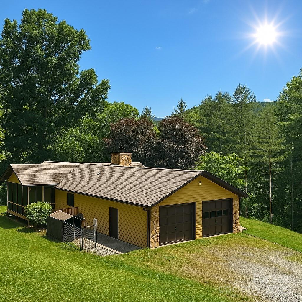 9675 Montford Cove Rd., Marion, NC 28752