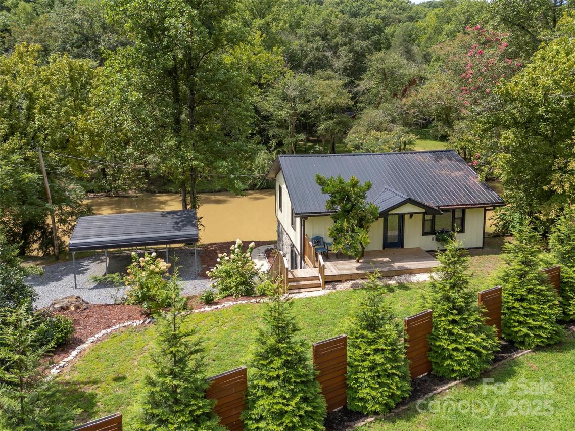6375 Us 64/74a Hwy., Lake Lure, NC 28746