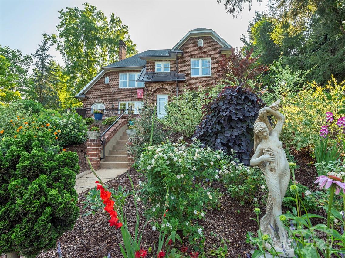 191 Murdock Ave., Asheville, NC 28804